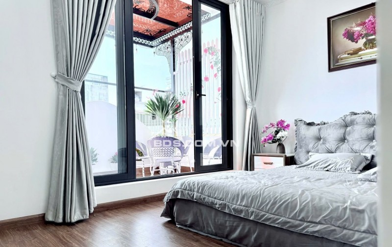 Nhà Đẹp Kinh Doanh, Ngõ Thông, Chùa Bộc, Đống Đa 46m, 7 tầng, mt 5m, giá 19.3 tỷ.