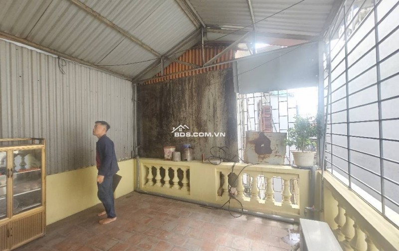 Nhà đẹp Gốc Đề Minh Khai – 3 tầng – Ngõ thông ô tô – Kinh doanh – Sổ đỏ, 10.8 tỷ