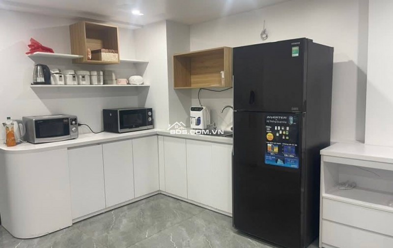 Bán Tòa Nhà Trần Thái Tông, Cầu Giấy 125m, 9 tầng, mt 8.1m, giá 89.9 tỷ.