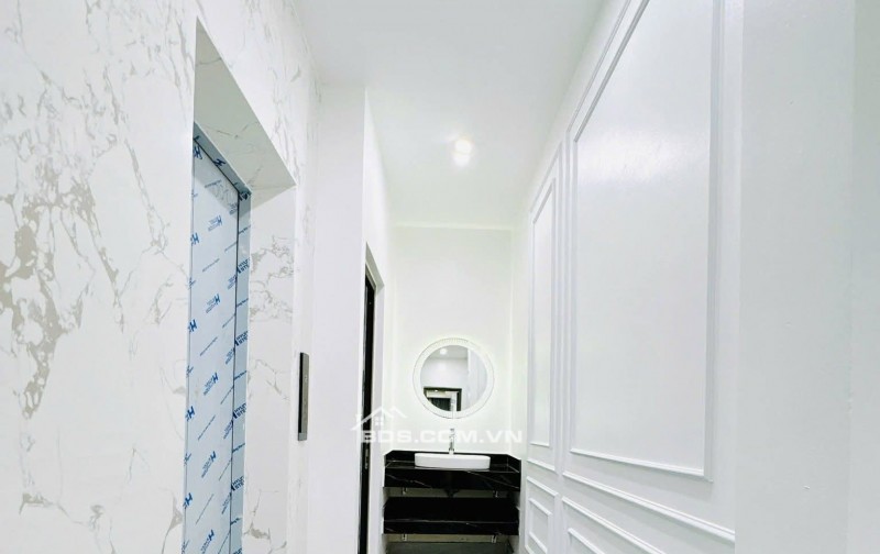 Nhà Đẹp Thang Máy, Gần Phố, Trần Duy Hưng, Cầu Giấy 44/52m, 6 tầng, mt 3.5m, giá 17.8 tỷ.