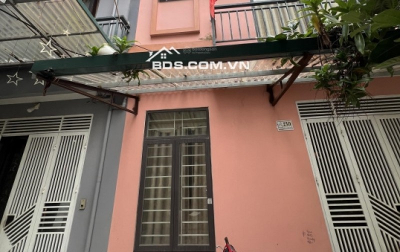 Bán gấp nhà riêng 31m2 tại An Dương Vương, Phú Thượng, Tây Hồ, 10m ra ô tô tránh, cực hiếm