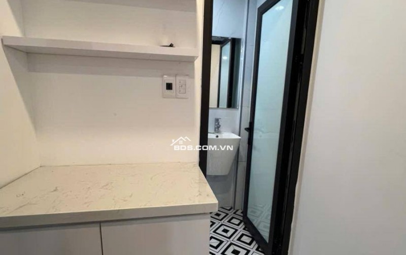 Bán Nhà, Phố VIP Bạch Mai 50m, tầng 1, mt 4,3m, giá 4,35 tỷ.