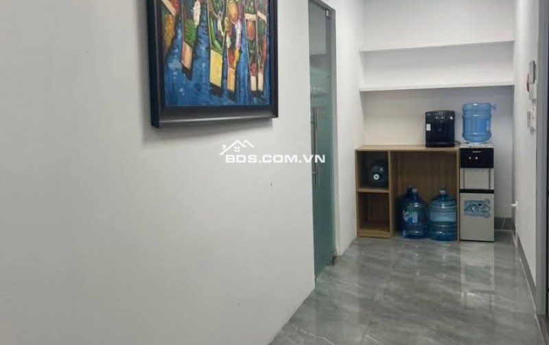 Bán Tòa Nhà Trần Thái Tông, Cầu Giấy 125m, 9 tầng, mt 8.1m, giá 89.9 tỷ.