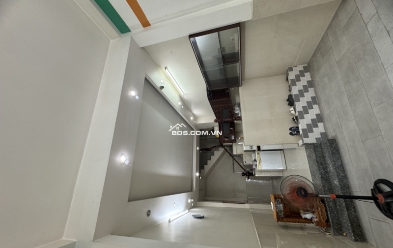 Mặt tiền nhà mới đẹp lung linh đường Phạm Hùng - P.4 Q.8 - 60m2 5 tầng BTCT - nhỉnh 9ty