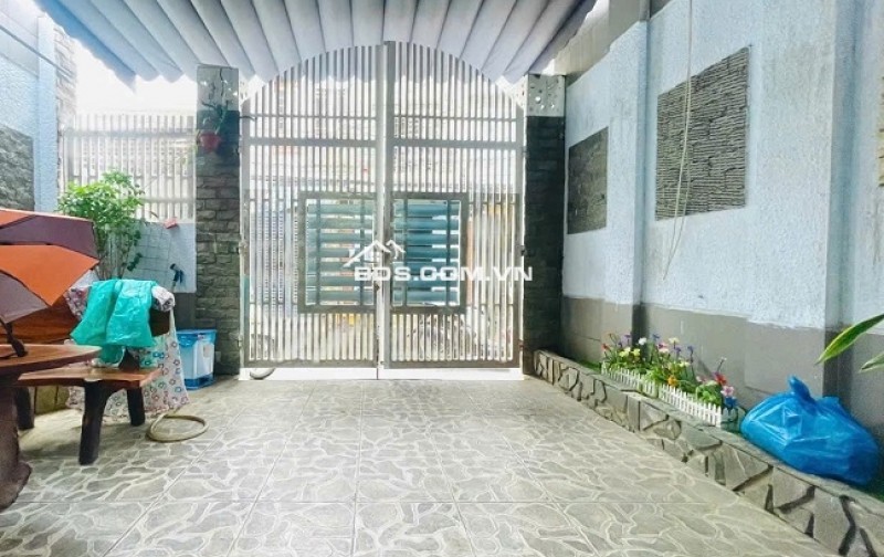 Nhà biệt thự 3 tầng đẹp – đường Ông Ích Khiêm, phường Thanh Bình, quận Hải Châu – Đà Nẵng