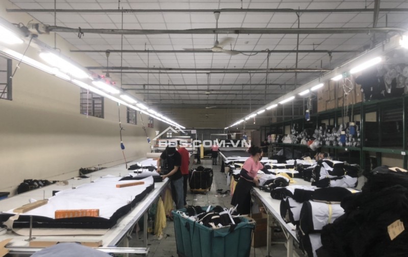 Cho thuê kho xưởng 820m2 gần ngã tư Ga Thạnh Lộc Quận 12