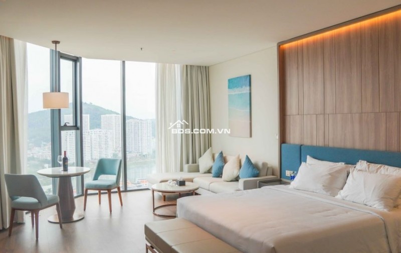 A La Carte Hạ Long bán căn 1PN, đa dạng trục đẹp, tầng cao, view thành phố lung linh