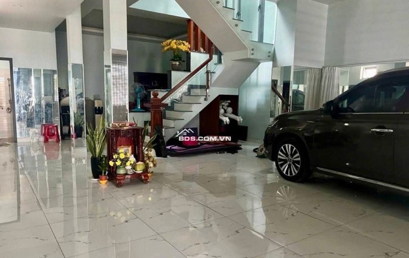 Nhà HXH 5M - Đông Lân, Bà Điểm, Hóc Môn - 7,x tỷ  DT: 7x16m (112m²) - Căn góc 2 mặt thoáng  Kết cấu: 4 tầng, 5PN, 4WC, sân thượng.