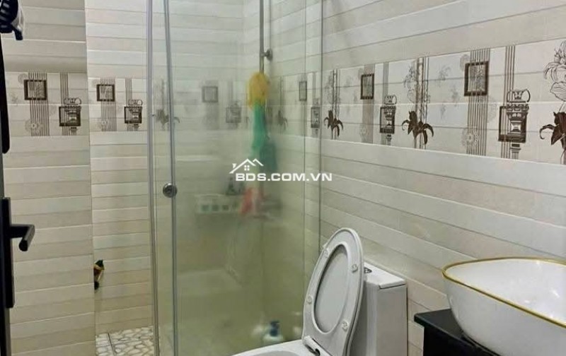 Nhà HXH 5M - Đông Lân, Bà Điểm, Hóc Môn - 7,x tỷ  DT: 7x16m (112m²) - Căn góc 2 mặt thoáng  Kết cấu: 4 tầng, 5PN, 4WC, sân thượng.