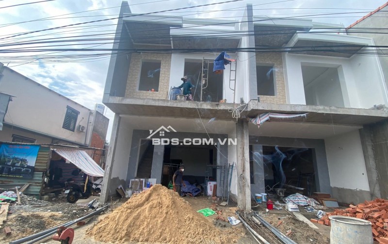 Bán nhà xây mới tdm bình dương