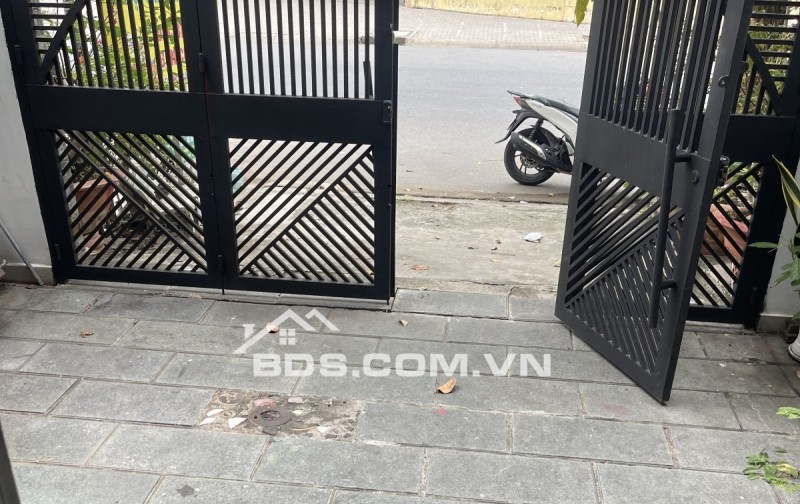 Khu Phú Mỹ• Mặt Tiền Đường D1• Cạnh PMH• 4 Tầng• 110m2• 5PN• 15tỷ500