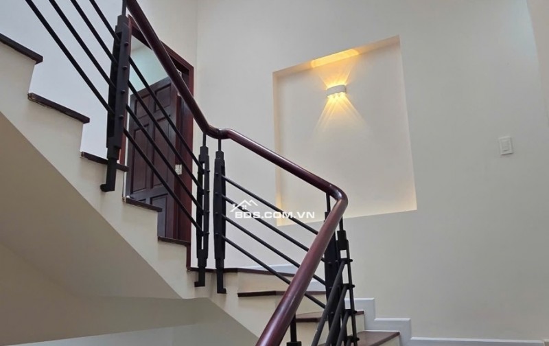 Cực Phẩm• Ngay PMH• 4 Tầng• Sân thượng • O tô Ngủ Trong Nhà• Chỉ 13tỷ5