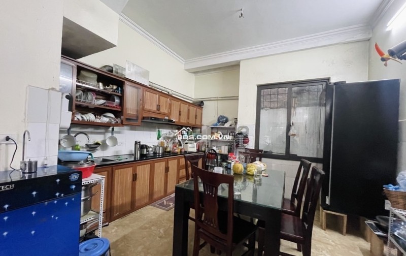 Bán nhà đường Lạc Long Quân, Tây Hồ, Hà Nội