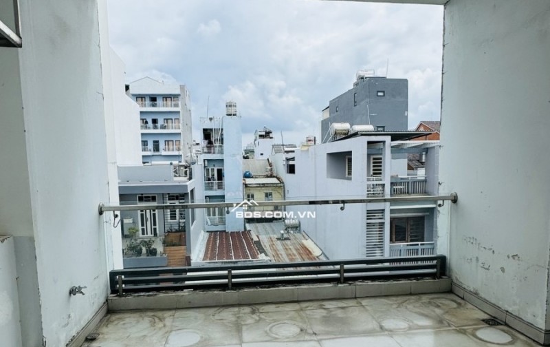 Khu VIP Q.7• Mặt Tiền Đường• Tân Quy• 4 Tầng• BTCT• 5PN• 6WC• 72M2(4x18)• 16tỷ6