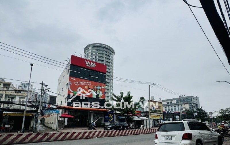 Siêu Phẩm Mặt Tiền Kinh Doanh• Ngay HTP Giao Hoàng Quốc Việt• 4 Tầng• 110m2•18T