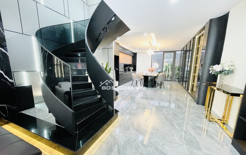 Siêu Phẩm Đẹp Kiến Trúc Sư Thiết Kế• Ngay Phú Mỹ Hưng• Full Nội Thất• Mặt Tiền Kinh Doanh Tốt• 98m2(5x19.5)• 5PN• 6WC