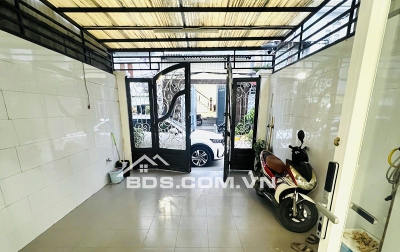 NHÀ PHỐ 4 TẦNG – CẠNH PHÚ MỸ HƯNG – XE HƠI NGỦ TRONG NHÀ – GÒ Ô MÔI – Q7