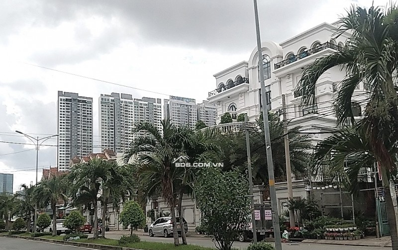 Biệt Thự Mini Lên Sóng• Phú Thuận• Q7• Nhà Đẹp• 128m2 (7x17.5)• 6PN• 7WC• Nội Thất Cao Cấp