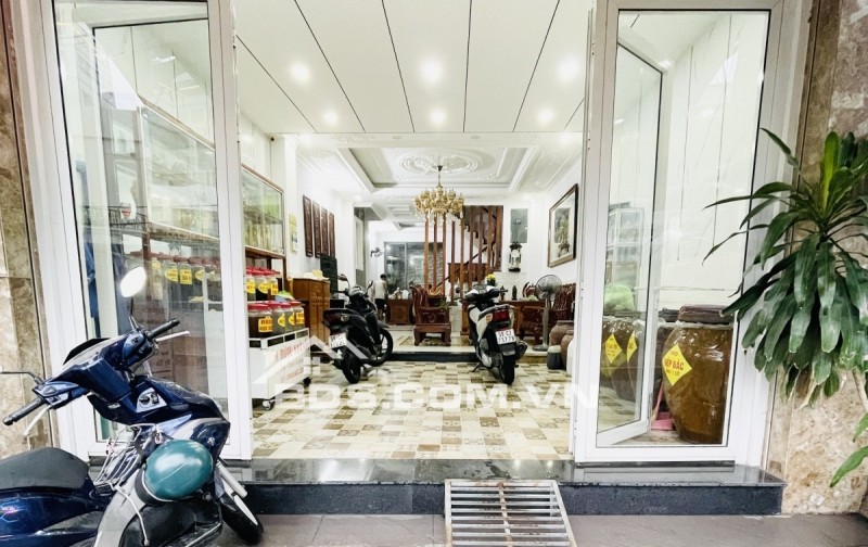 Mặt Tiền Kinh Doanh• Mai Văn Vĩnh• Q7• 5 Tầng• 87M2(5.2x17)• Sân Thượng• Nhà Đẹp• Thang Máy Xịn