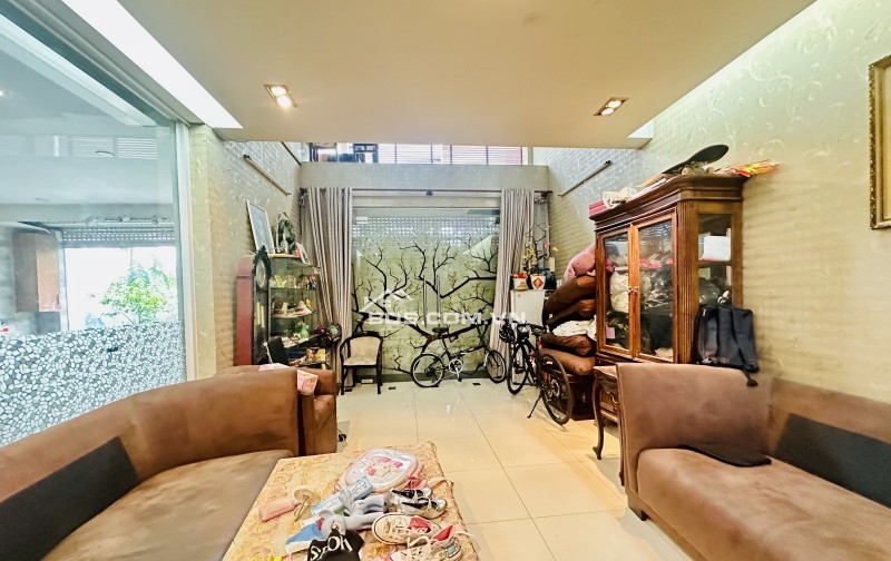 Nhà 5 Tầng• Tân Quy• Quận 7• 144M2(8x18)• 5PN• Sổ Hồng Riêng• Ngay Siêu Thị Lotte