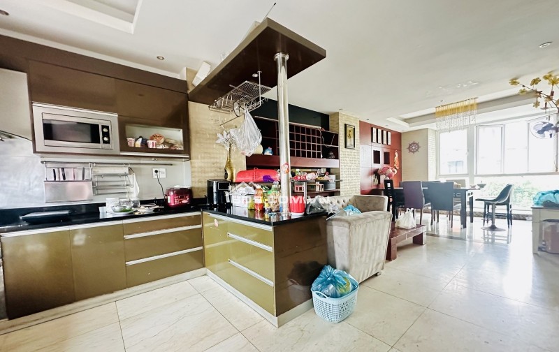 Nhà 5 Tầng• Tân Quy• Quận 7• 144M2(8x18)• 5PN• Sổ Hồng Riêng• Ngay Siêu Thị Lotte