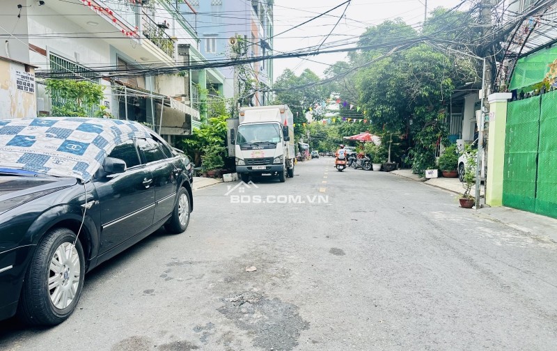 Nhà 5 Tầng• Tân Quy• Quận 7• 144M2(8x18)• 5PN• Sổ Hồng Riêng• Ngay Siêu Thị Lotte