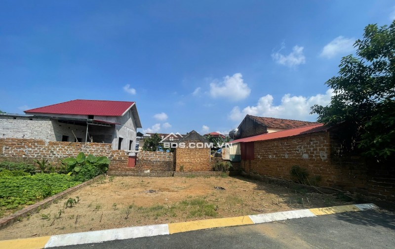 Hòa lạc Chính chủ cần bán cắt lỗ 100m đất tại trung tâm của công nghệ cao