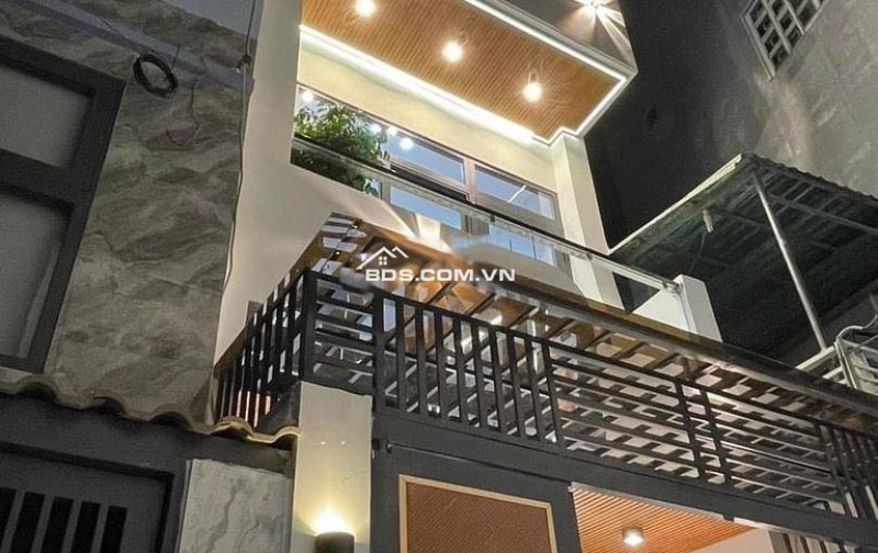 Bán nhà giá mềm Hoàng Hoa Thám, P6, Bình Thạnh - 2,56 tỷ – 1 trệt 2 lầu, tiện ích đầy đủ, sổ riêng