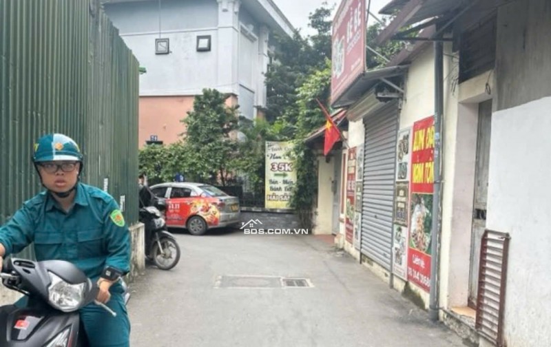 Chủ ngáo giá, nghĩ đang năm 2023, Nhà Vũ Trọng Phụng, 3 bước ra Ngã Tư Sở, Royal city, cách 1 nhà ra ô tô tránh xe máy, 48m, 9,5 tỷ