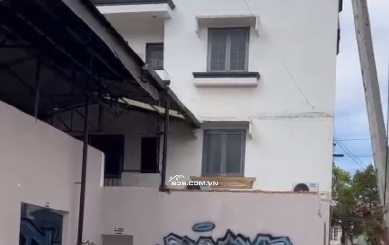 Đà Lạt: CHO THUÊ NHÀ PHỐ VỊ TRÍ ĐẮC ĐỊA