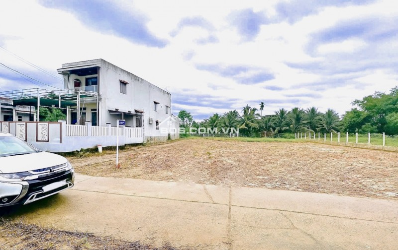 Bán đất nằm ngay trục chính giáp Hoà Vang - Cách lộ chỉ 300m - Giá chỉ 7xxtr