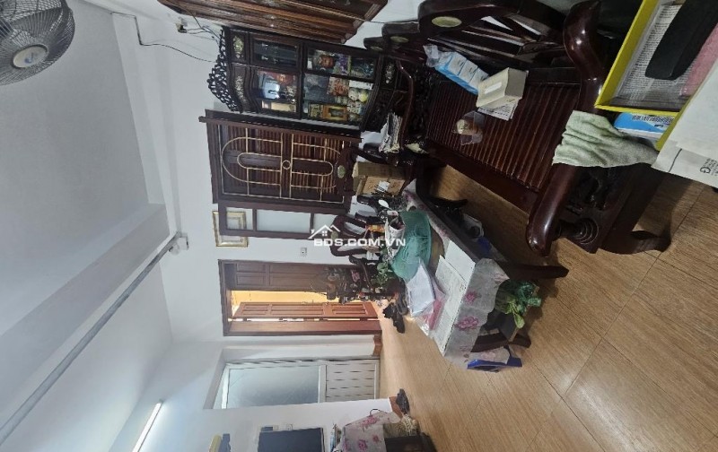 Bán nhà Hoàn Kiếm 32.9m 4 tầng 8.1 tỷ