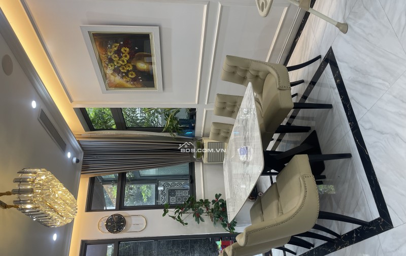 Bán BT Dương Nội DT225m, 3,5 tầng, nội thất đẹp, phía trước là cv, lh 0987857904