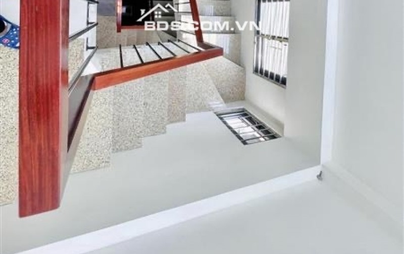 Bán Nhà Nguyễn Đức Cảnh