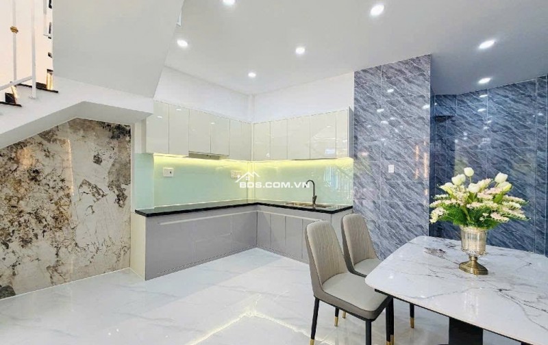 HẺM XE HƠI QUANG TRUNG - P10 GV - 2 TẦNG - 4.35x11 - NHỈNH 5 Tỷ