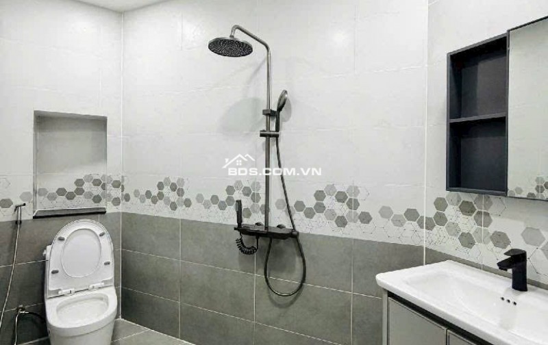 HẺM XE HƠI QUANG TRUNG - P10 GV - 2 TẦNG - 4.35x11 - NHỈNH 5 Tỷ