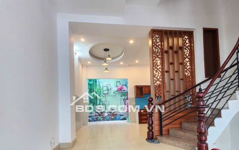 Giảm Sốc 1 Căn Mặt Tiền Đường Giá Hẻm• View Công Viên• Phú Mỹ• Q7. 4 Tầng• 90M2(5x18)• 5PN• 6WC