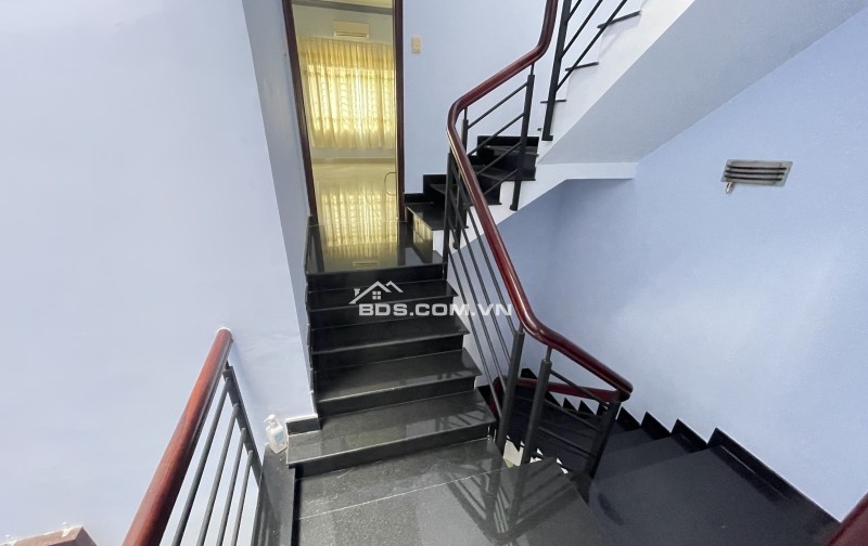 Khu Phú Mỹ• Mặt Tiền Đường D1• Cạnh PMH• 4 Tầng• 110m2• 5PN• 15tỷ500