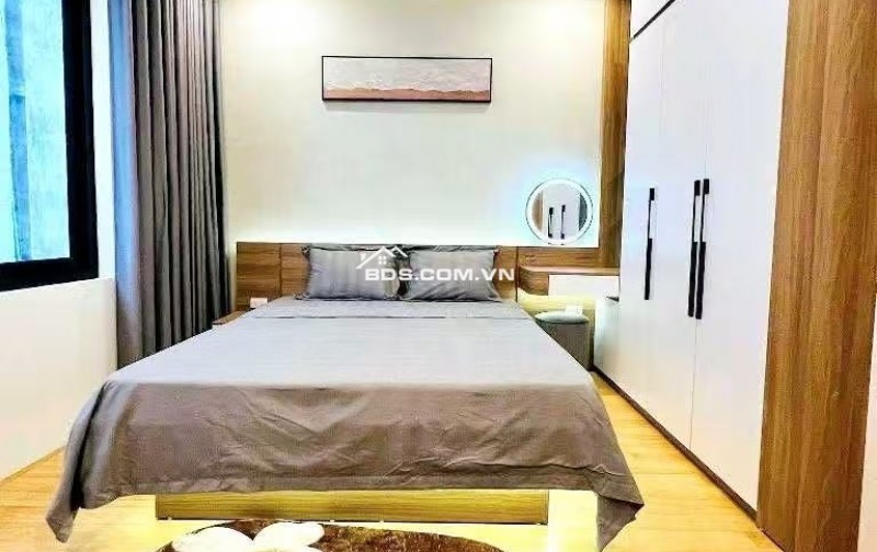 NGUYỄN KHANG CẦU GIẤY - GẦN PHỐ - LÔ GÓC 3 MẶT THOÁNG - TIỆN ÍCH - VỪA Ở VỪA CHO THUÊ. Dt 39m2- 5T- Mt4.3m - 13.2 tỷ