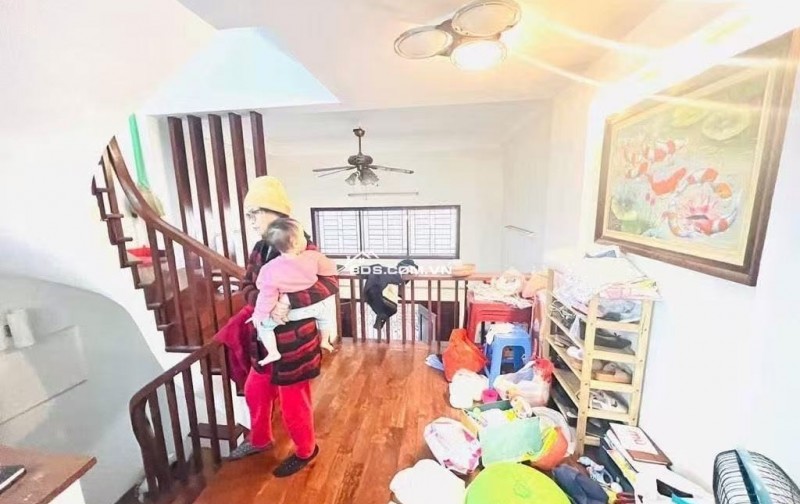 Trung Kính 40m2 - 5T- MT4.8M -15.8 tỷ