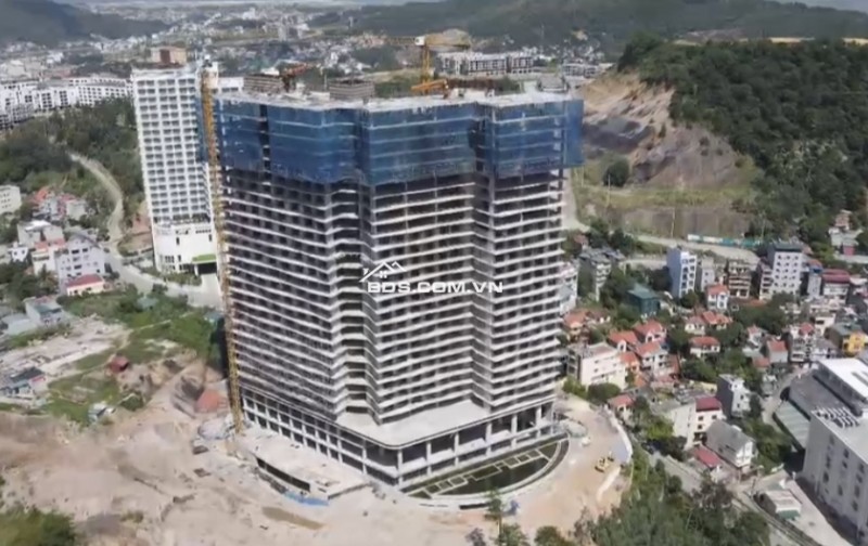 Chuyển Nhượng Khách Sạn 5*  Tại Bãi Cháy Hạ Long Quảng Ninh