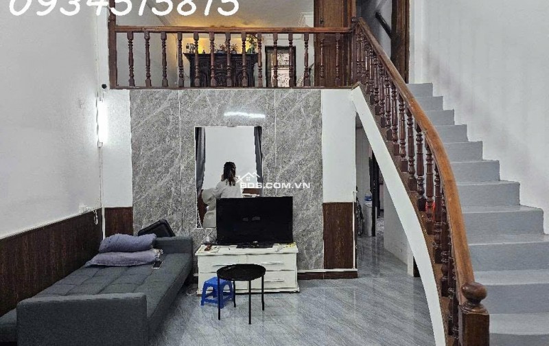 Bán nhà Thịnh Hào- Trung Tâm Đống Đa – 60m² – Cách Ô Tô Tránh 35m – Ở Sướng, Kinh Doanh Đỉnh-11,6 tỷ LH e Trang: 0934515815/0971969686