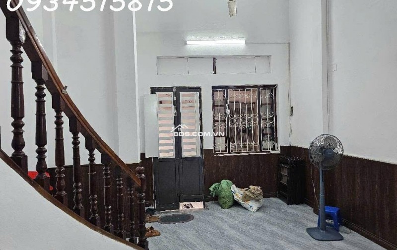 Bán nhà Thịnh Hào- Trung Tâm Đống Đa – 60m² – Cách Ô Tô Tránh 35m – Ở Sướng, Kinh Doanh Đỉnh-11,6 tỷ LH e Trang: 0934515815/0971969686