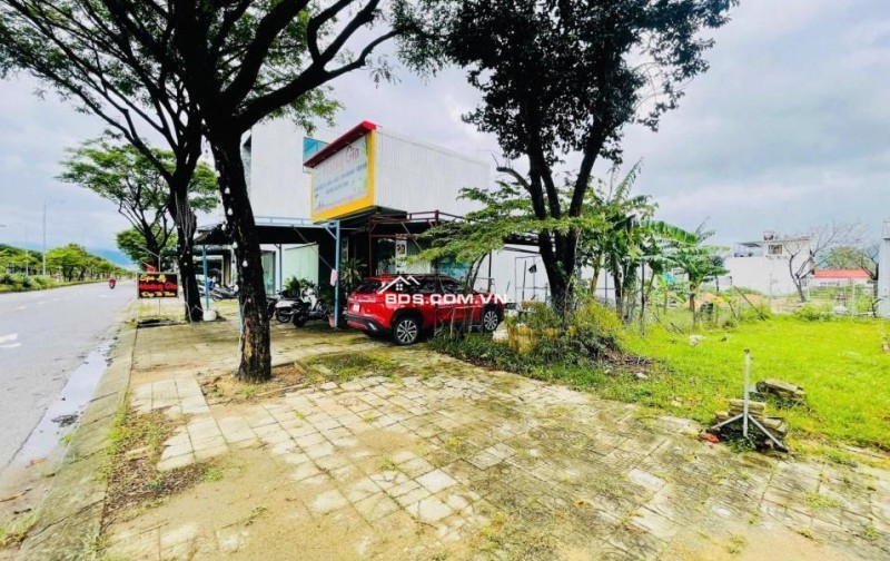 Bán đất thổ cư Nguyễn Tất Thành, Liên Chiểu, Đà Nẵng. 210m2, sổ đỏ, giá 14.5 tỷ, hướng Đông Nam. LH: 0877661879