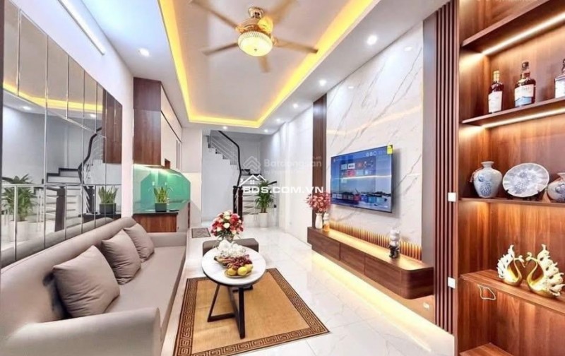 Giảm mạnh. Bán nhà Xuân Đỉnh, Cạnh KĐT Ngoại Giao Đoàn, ngõ hơn 3M, 2 Thoáng, ô tô đỗ cổng