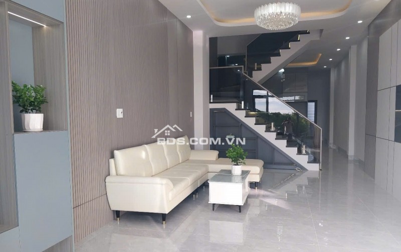 Bán nhà lô C4 đường số 2 cạnh với đường Tú Xương KĐT Tây Bắc.