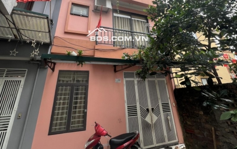 Bán gấp nhà riêng 31m2 tại An Dương Vương, Phú Thượng, Tây Hồ, 10m ra ô tô tránh, cực hiếm