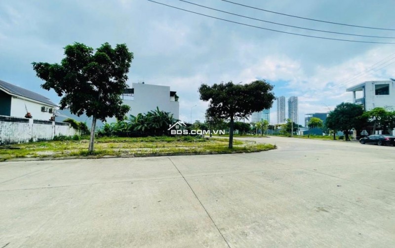 Siêu Phẩm Lô Góc Vệt 50m  Nguyễn Tất Thành, Hòa Hiệp Nam, Liên Chiểu, Đà Nẵng. 147m2, hướng Đông Nam, sổ đỏ, giá 7.2 tỷ. LH: 0877661879