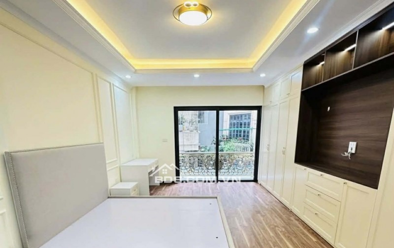 Bán nhà Lạc Trung – Kim Ngưu 80m², gara 2 ô tô, 5 tầng thang máy, gần hồ Thanh Nhàn