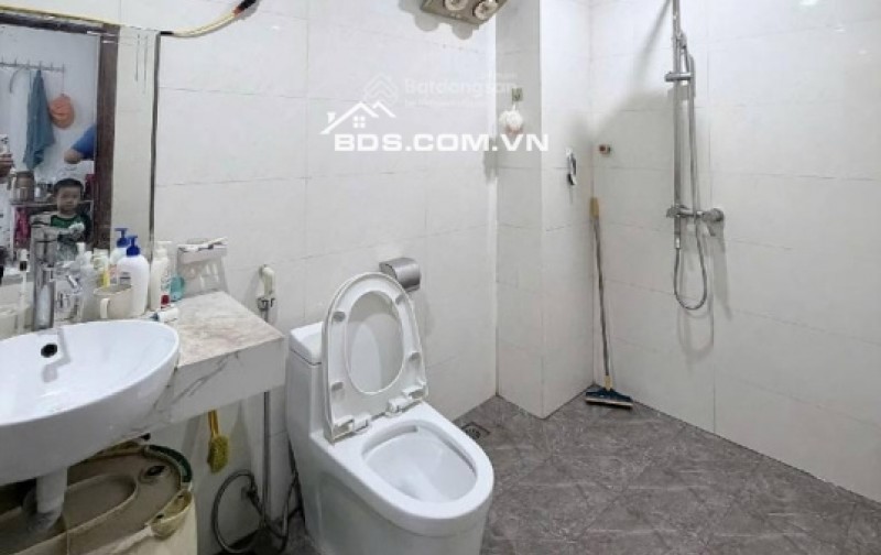 BÁN NHÀ CỔ NHUẾ - GẦN NHIỀU TRƯỜNG HỌC CÁC CẤP - TIỆN ÍCH NHIỀU - DT 36M2 - GIÁ 8,9 TỶ.